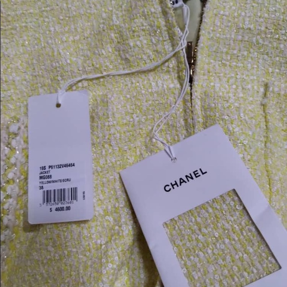 Chanel - Picture 2 of 2